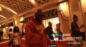 节目效果这一块！欧文直播接到东契奇电话乐开花：别熬夜看我