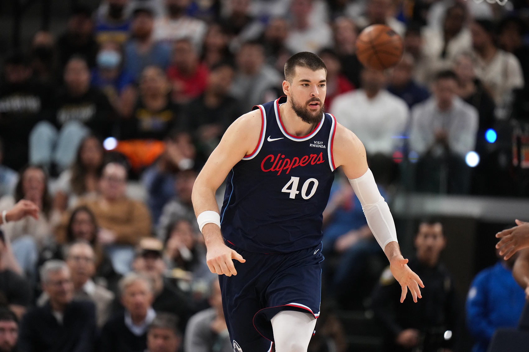 开云入口-祖巴茨代表快船已出战505场 超越格里芬 独享队史第6多