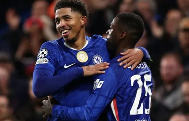 开云官网-韦斯利-福法纳：凯塞多真的很不可思议；帕福斯踢得很好