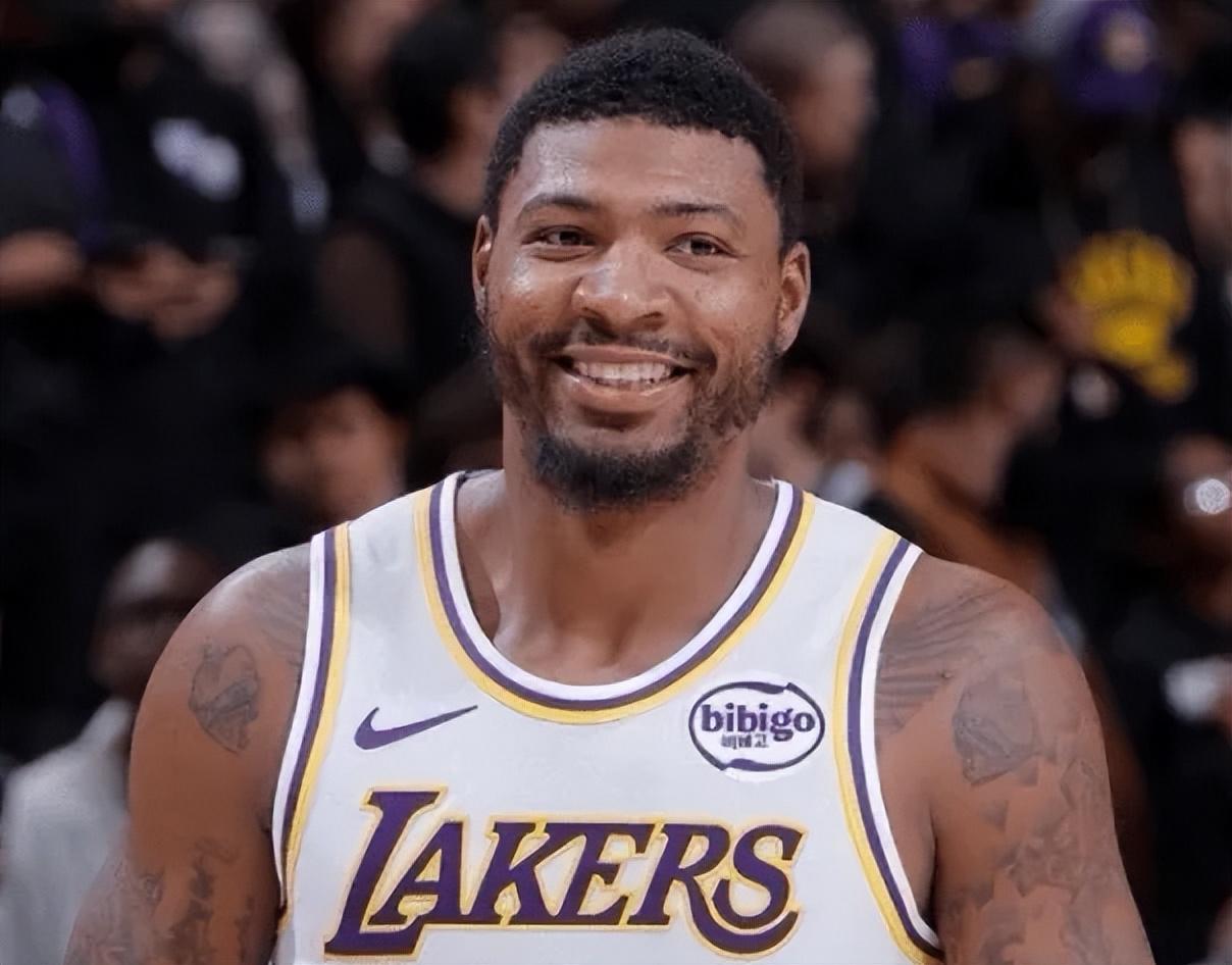 开云娱乐-湖人3配角深化厚度！斯玛特统治末节，海斯蜕变，捡漏蒂米太稳定